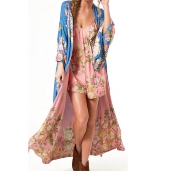 Spell & The Gypsy Blue Skies Pink Blue Reversible Floral Kimono - Picture 2 of 5